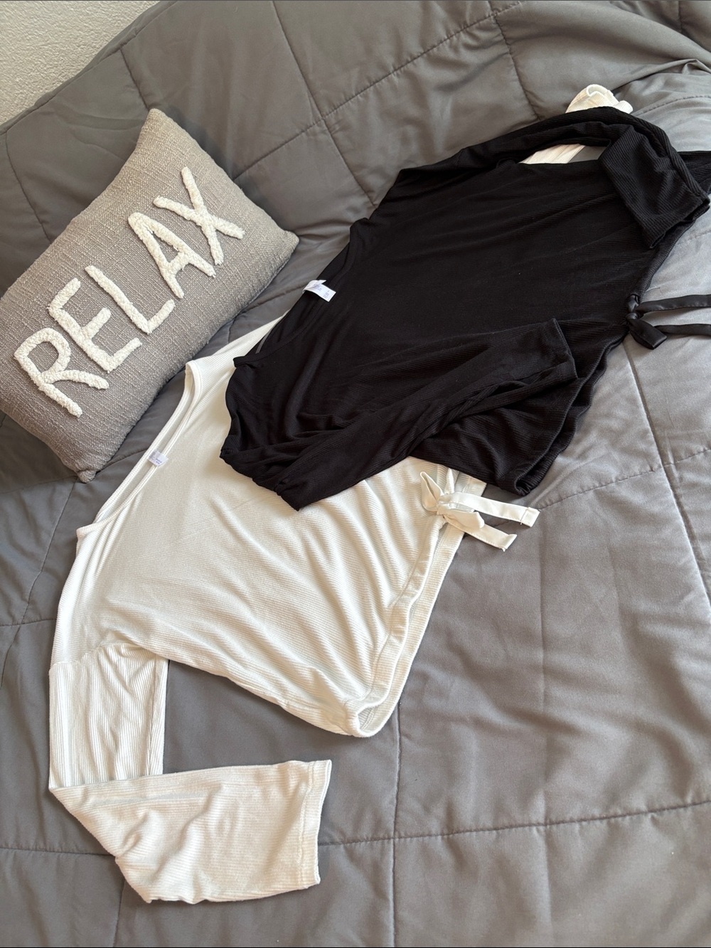Black White Knit Drawstring Hem Long Sleeve Top Bundle New S Stars Above Lounge